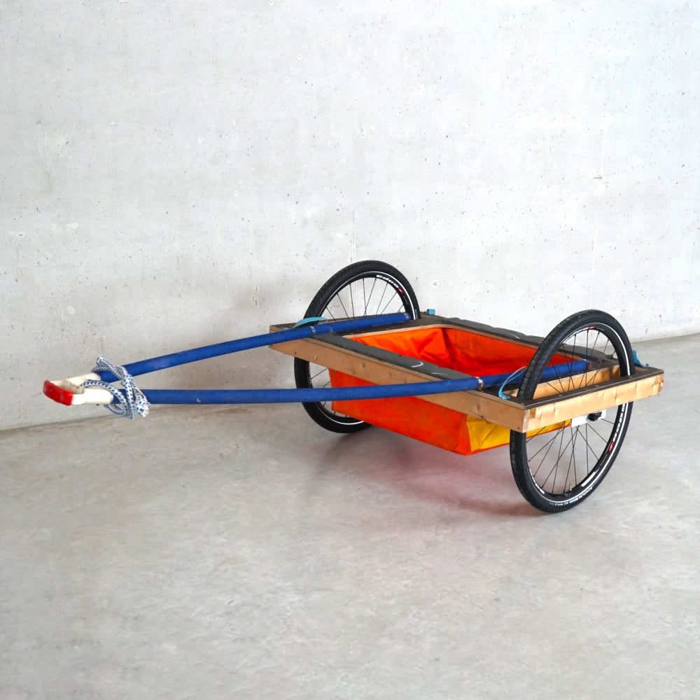 Primer prototipo del remolque para manos y bicicletas de reacha